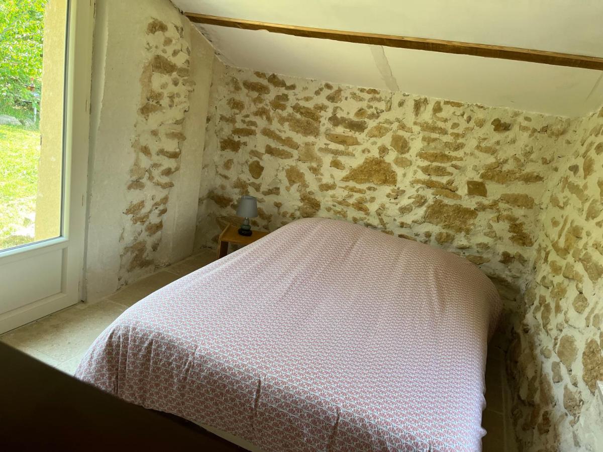 Cabanon Entoure De Montagnes Et D'Oliviers Villa Nyons Dış mekan fotoğraf