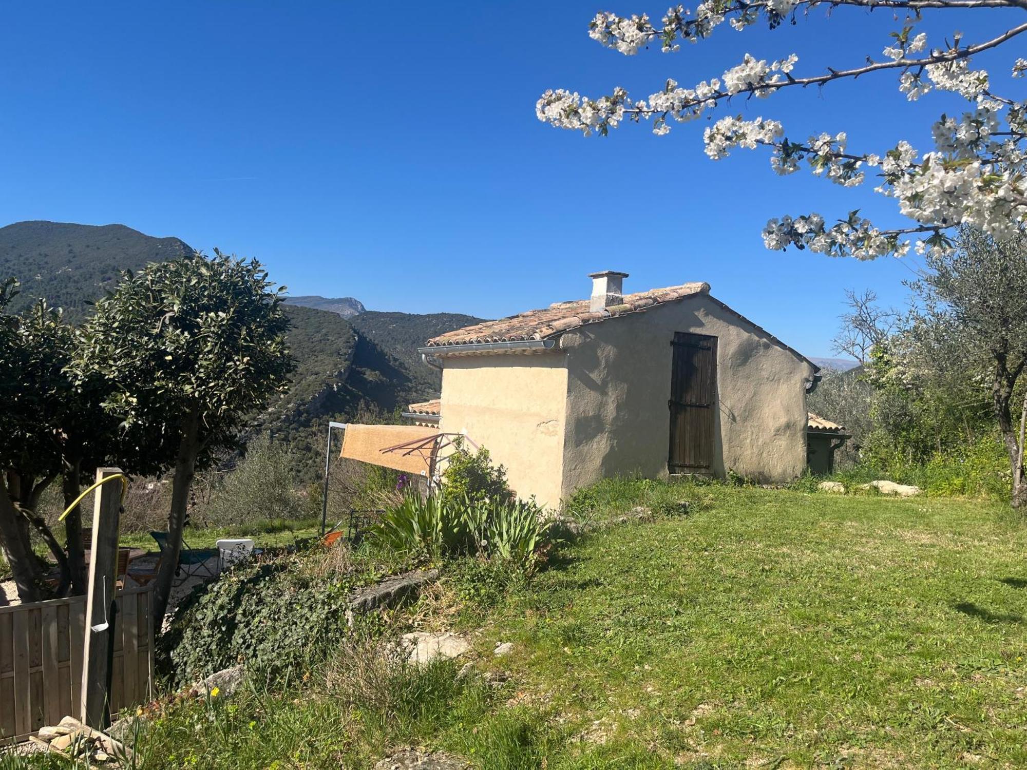 Cabanon Entoure De Montagnes Et D'Oliviers Villa Nyons Dış mekan fotoğraf
