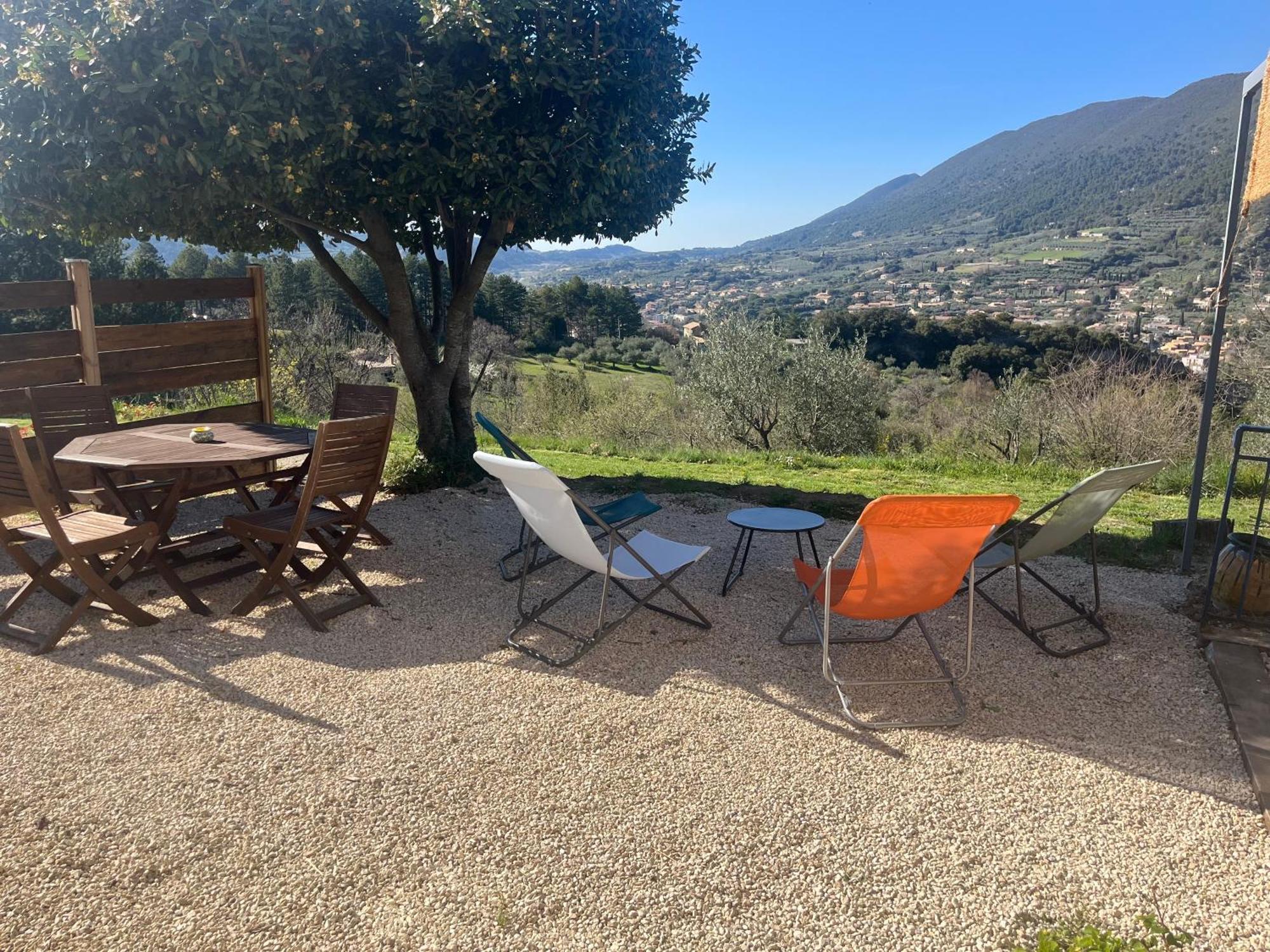 Cabanon Entoure De Montagnes Et D'Oliviers Villa Nyons Dış mekan fotoğraf
