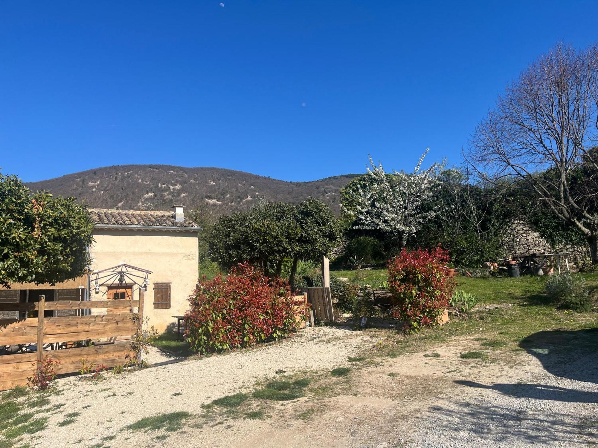 Cabanon Entoure De Montagnes Et D'Oliviers Villa Nyons Dış mekan fotoğraf